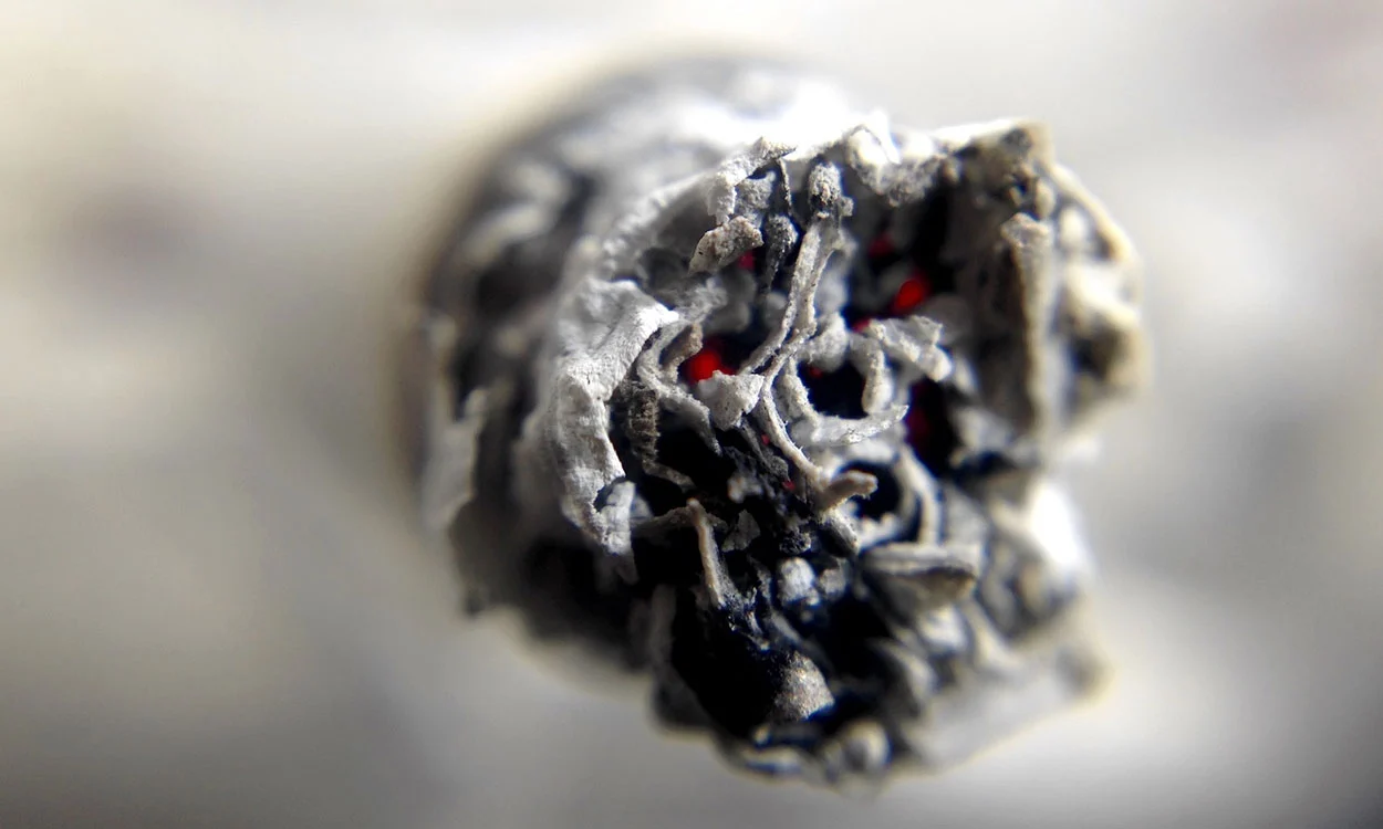 ¿Afecta el tabaco a la salud del cabello?